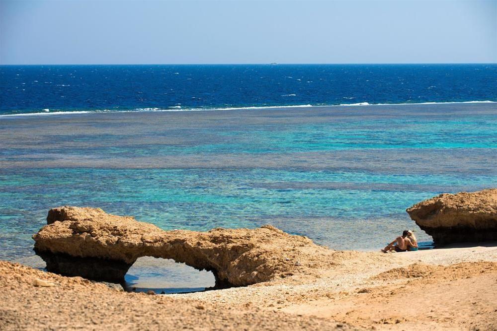 Concorde Moreen Beach Resort Abu Dabab Exterior foto