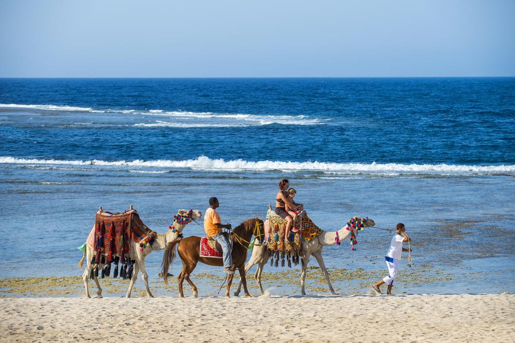 Concorde Moreen Beach Resort Abu Dabab Exterior foto